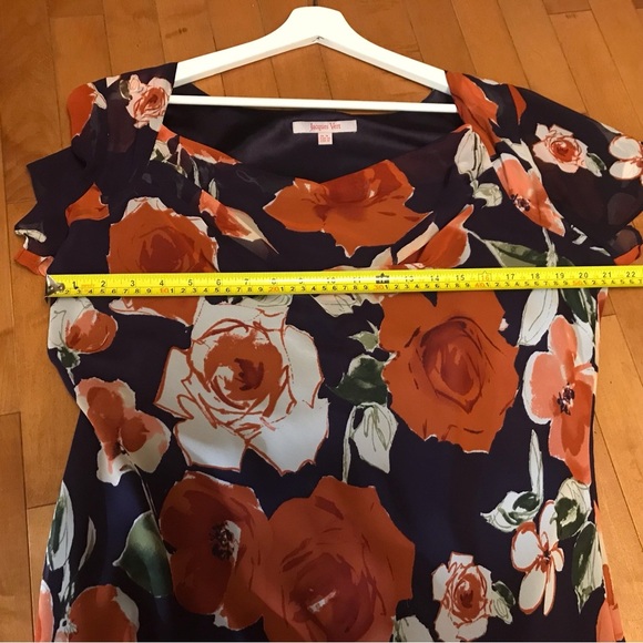 Jacques Vert Maxi Dress Size 16, Lined Flower Pattern, Butterfly Sleeves - Picture 6 of 8